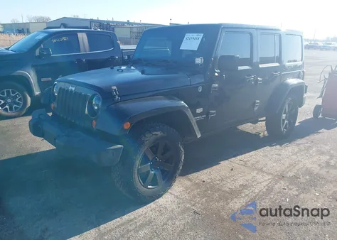 2011 Jeep Wrangler Unlimited 70Th Anniversary z USA, uszkodzony, nr VIN 1J4BA7H1XBL616117